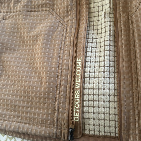 Lululemon Water Repellent Grid Fleece Hiking Vest - Picture 4 of 6